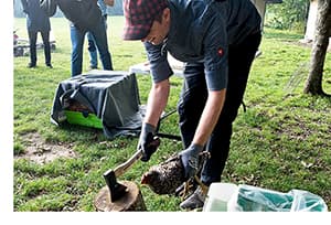 Hak og æd - en høne - billedreportage