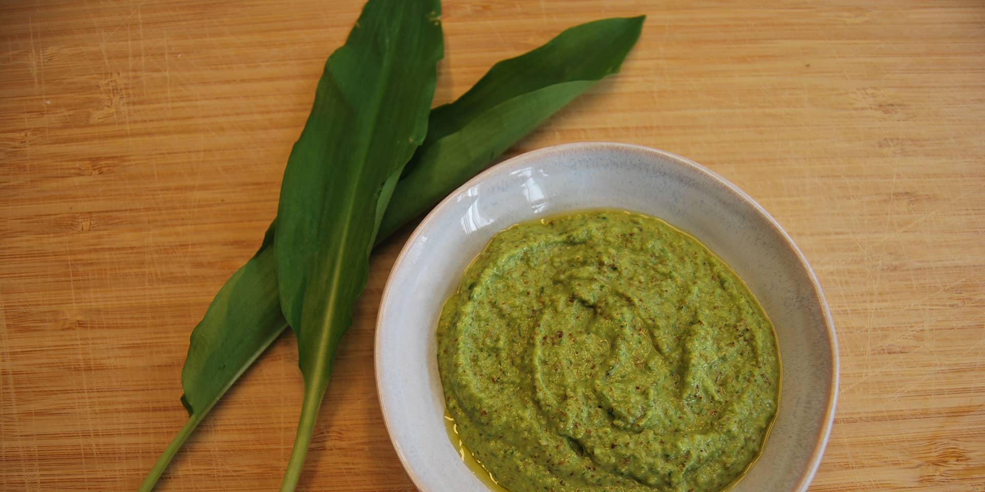 Ramsløgpesto | Nem opskrift med friske ramsløg | FOF Inspiration